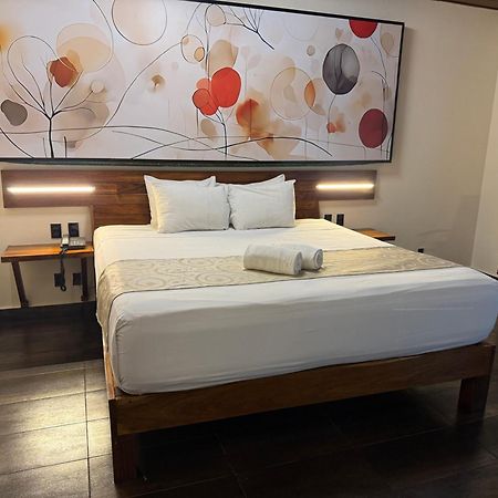 Hotel Kavia 5Th Avenida (Adults Only) Playa del Carmen Bagian luar foto