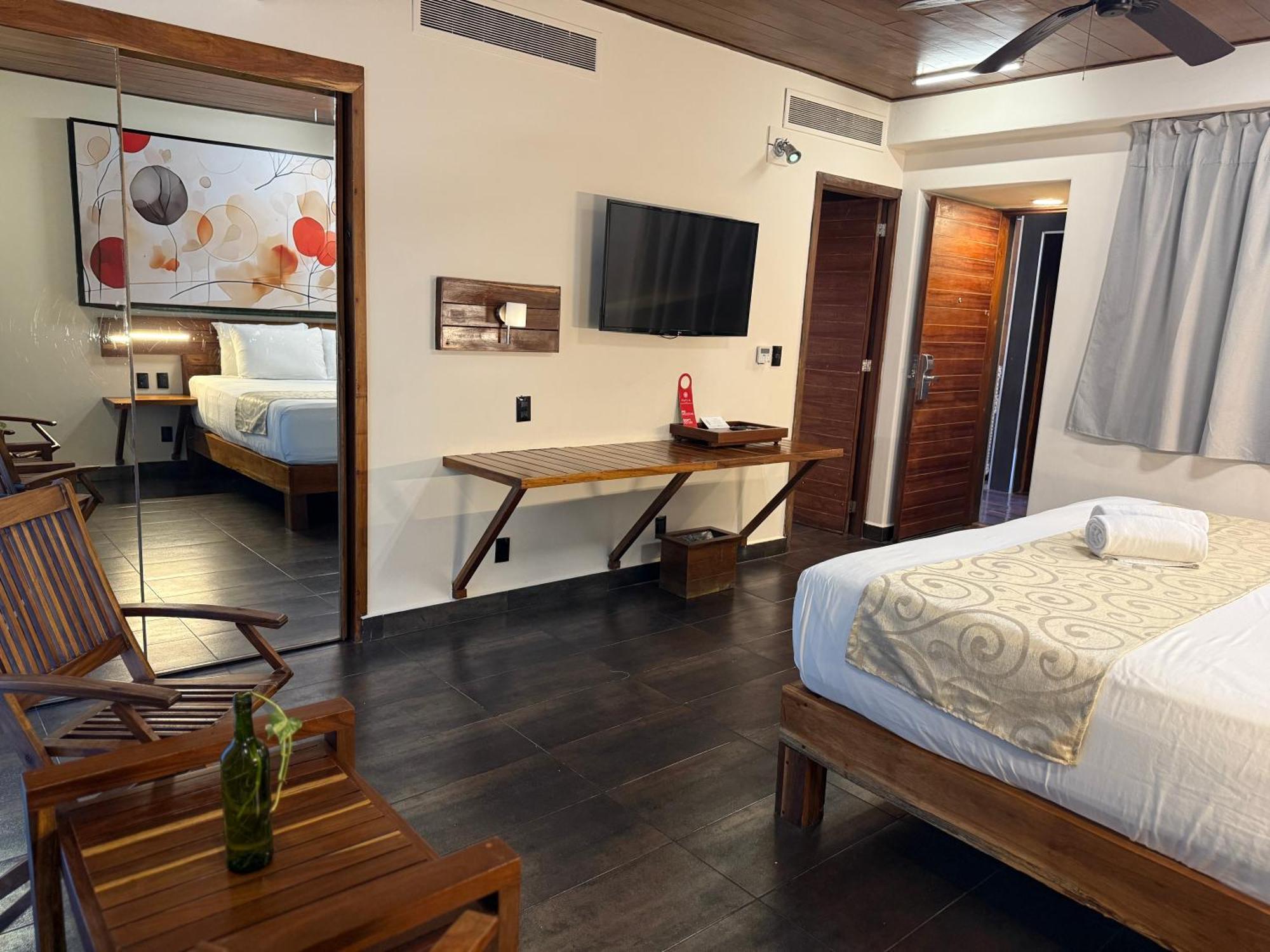 Hotel Kavia 5Th Avenida (Adults Only) Playa del Carmen Bagian luar foto