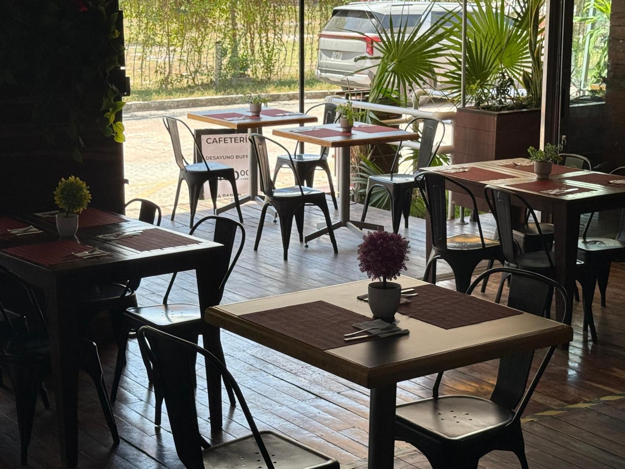 Hotel Kavia 5Th Avenida (Adults Only) Playa del Carmen Bagian luar foto